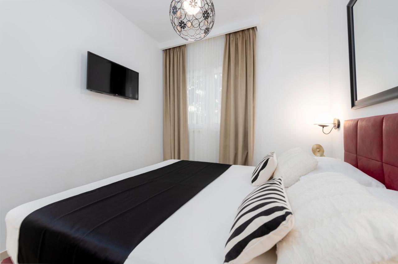 New Deluxe Jacuzzi Apartment Ana ドゥブロブニク エクステリア 写真
